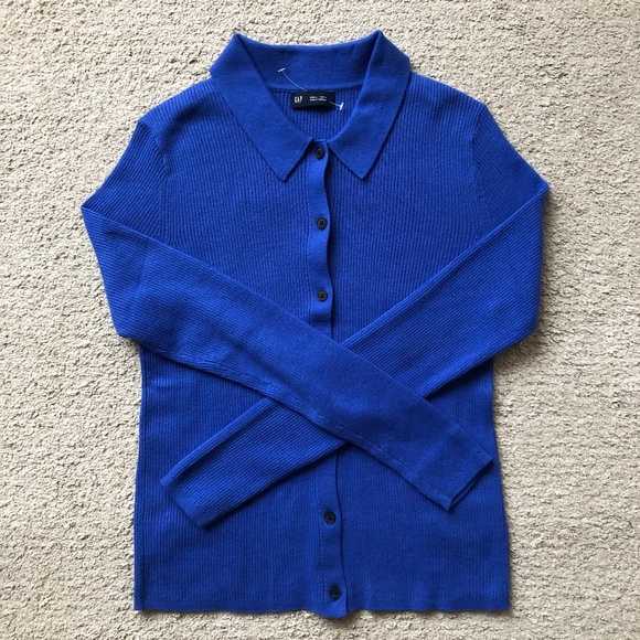 GAP- Cardigan sweater . - Picture 1 of 2